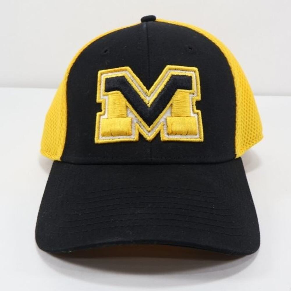 Maquoketa Valley Wildcats Mens Hat S/M New Era Fitted Cap Embroidered Black